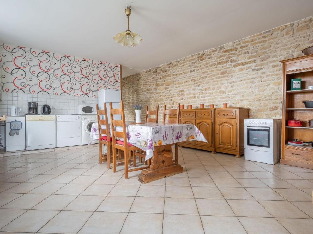 Vintage Holiday Home With Private Garden Nouart Экстерьер фото